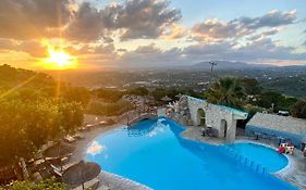 Arolithos Traditional Village Hotel